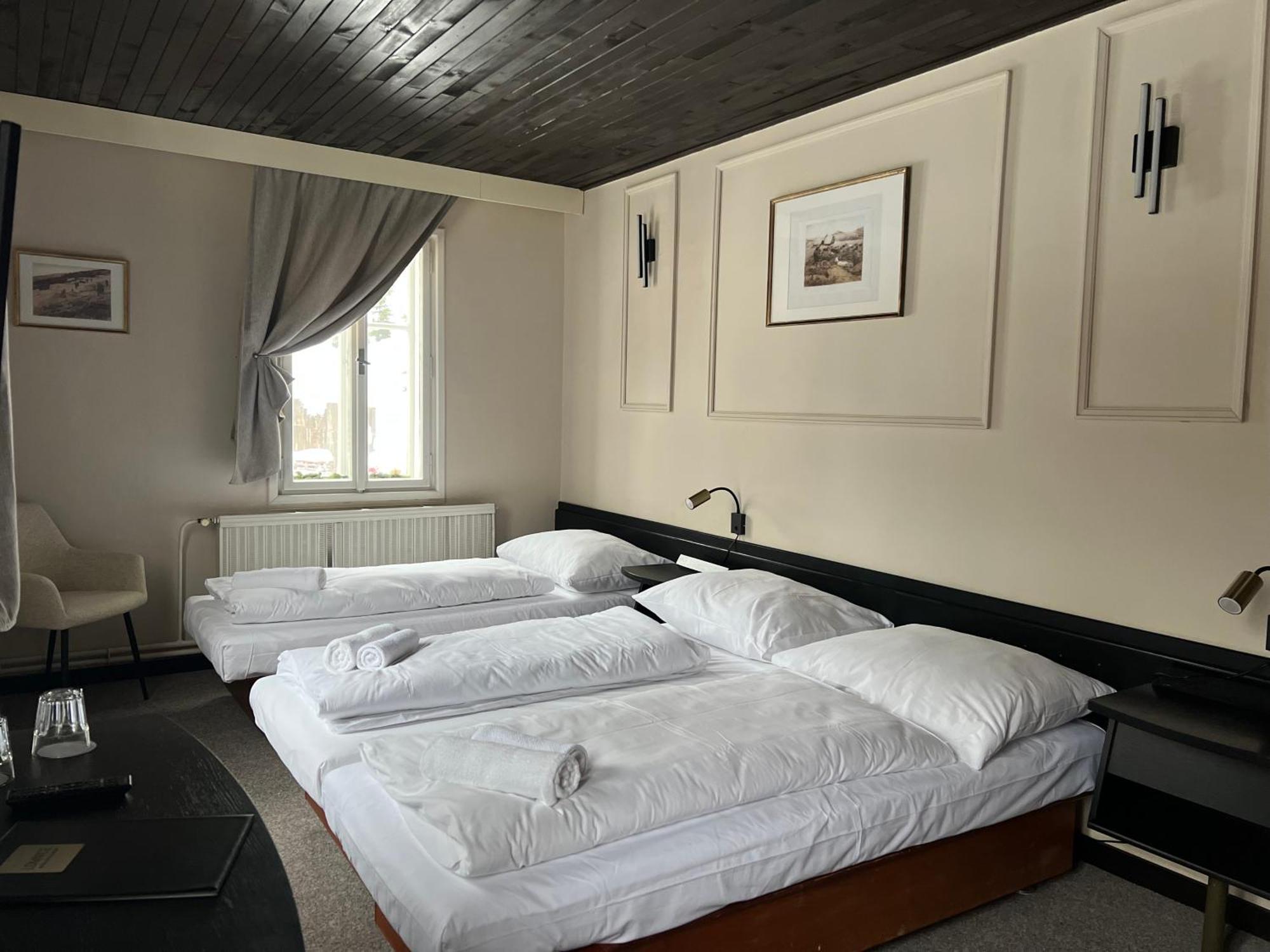 Lomnice Hotel